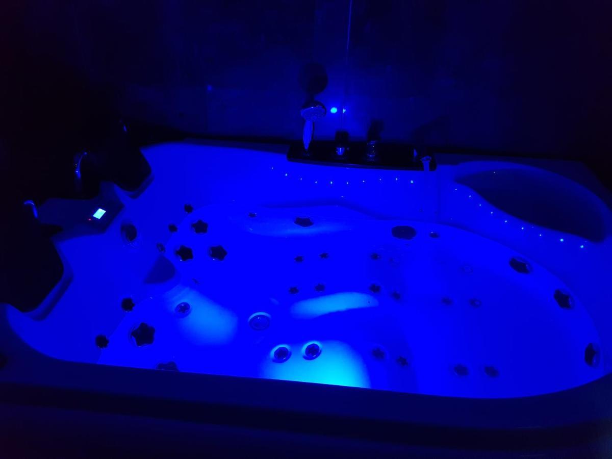 בוקרשט Lights Spa National Arena Mega Mall Monza מראה חיצוני תמונה